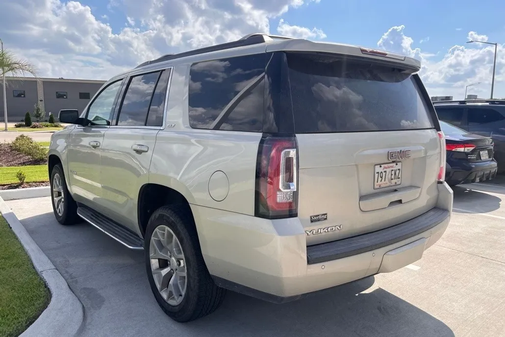 2016 Gmc Yukon SLT photo 1