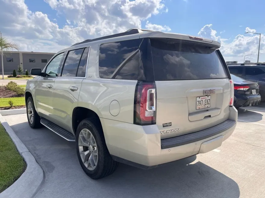 2016 Gmc Yukon SLT photo 1