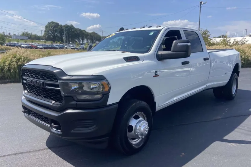 2024 Ram 3500 Tradesman photo 1