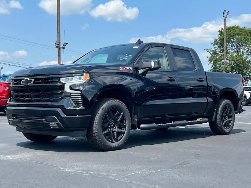 2025 Chevrolet Silverado 1500 RST photo 1