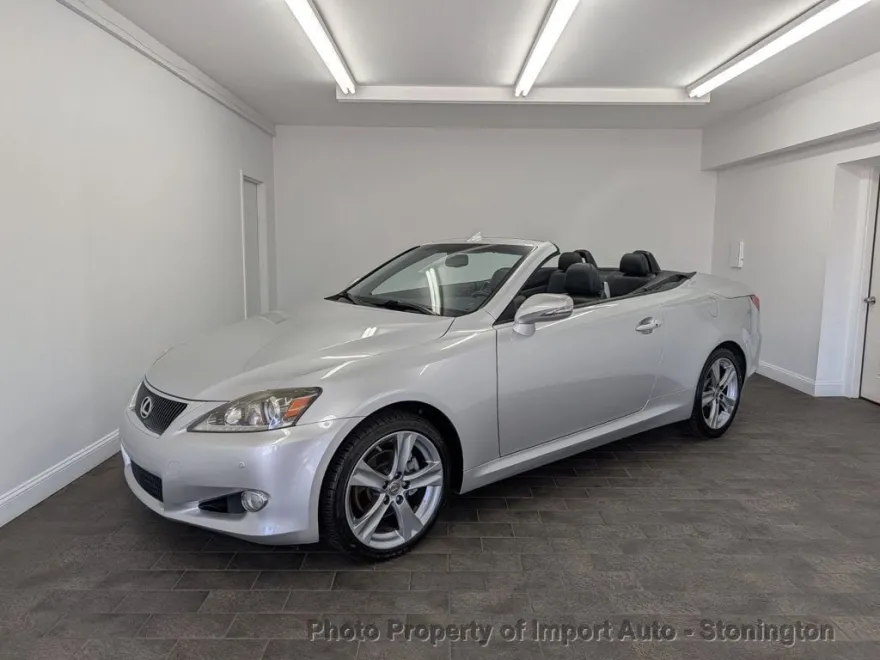 2014 Lexus IS 250C photo 1