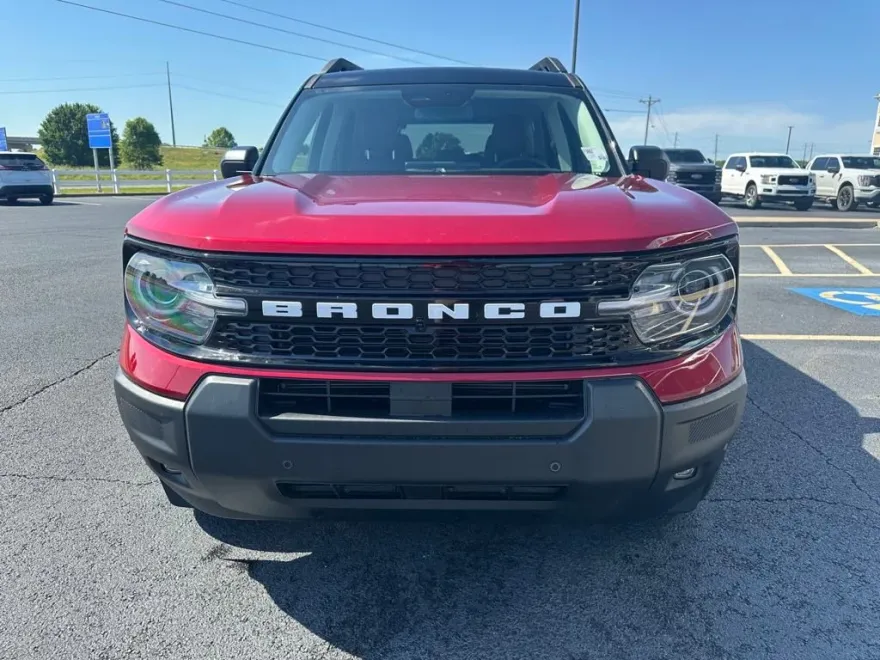 2025 Ford Bronco Sport Outer Banks photo 1