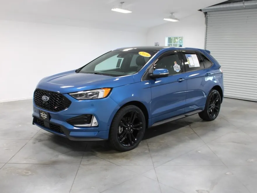 2019 Ford Edge ST photo 1