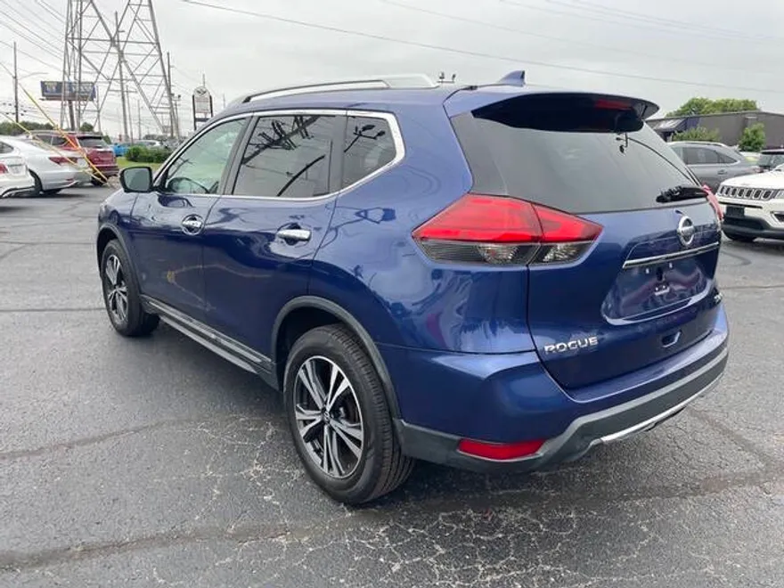 2017 Nissan Rogue S photo 1