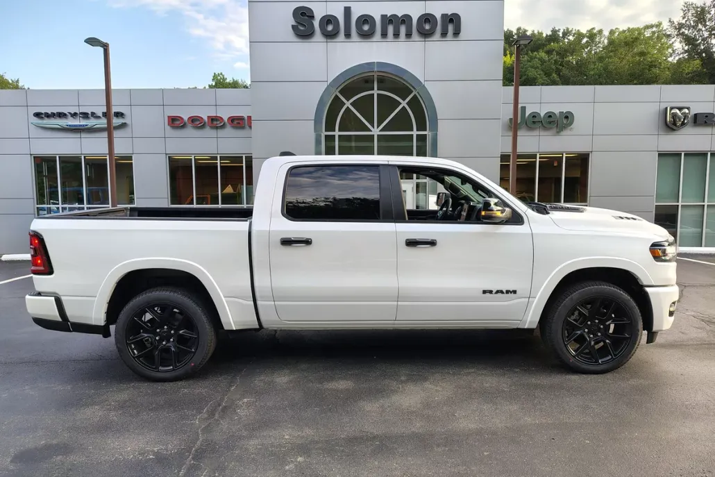 2025 Ram 1500 Laramie photo 1