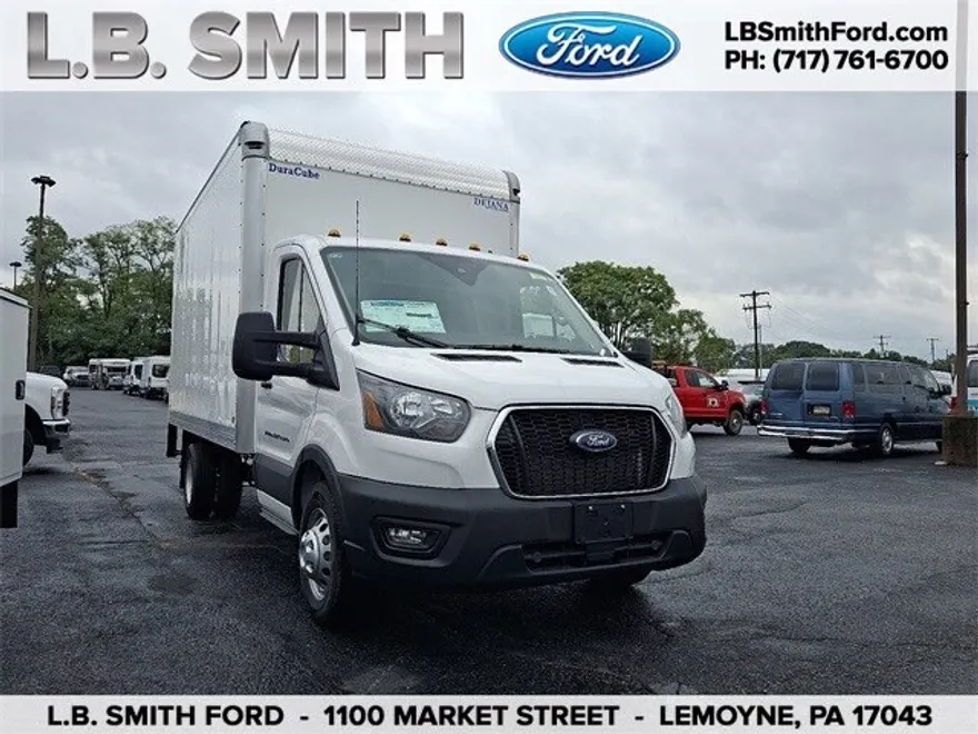2025 Ford Transit Chassis Cutaway Van photo 1