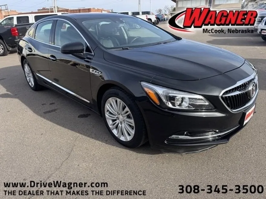 2019 Buick LaCrosse Premium photo 1