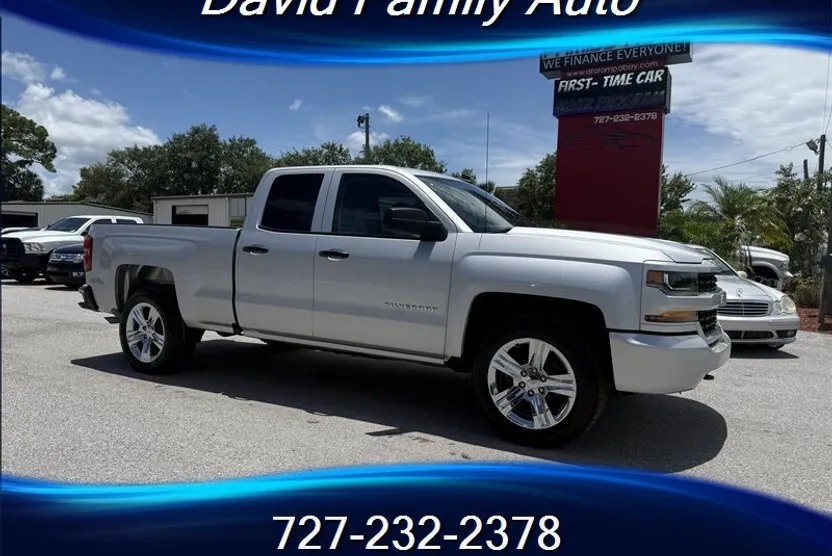 2019 Chevrolet Silverado 1500 Custom photo 1