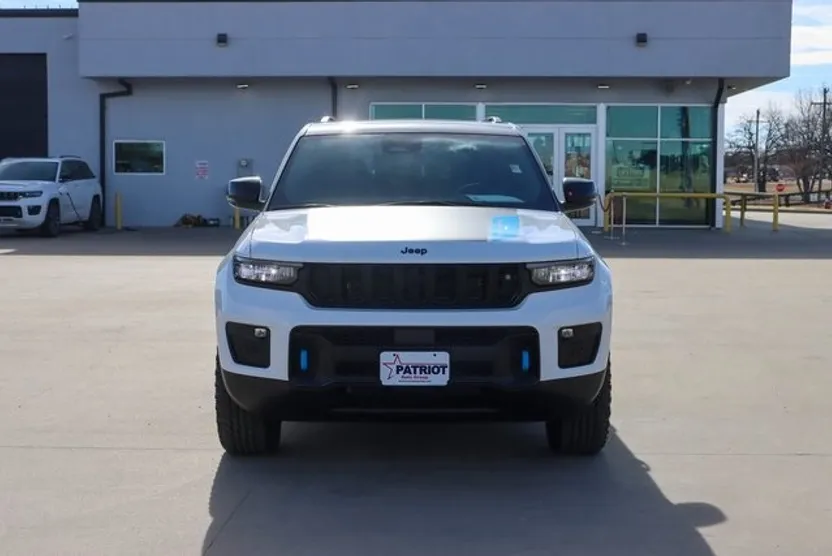 2024 Jeep Grand Cherokee Trailhawk 4xe photo 1