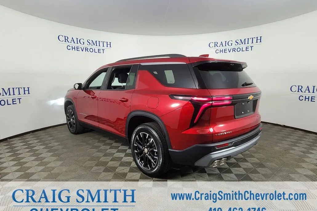 2026 Chevrolet Traverse photo 1
