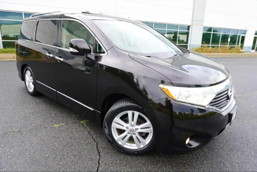 2012 Nissan Quest SL photo 1