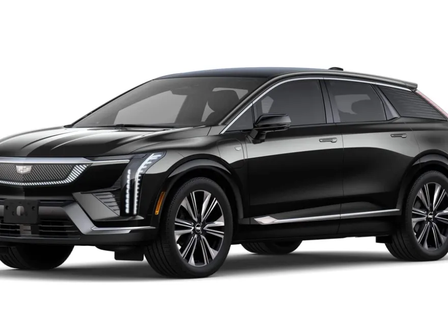 2025 Cadillac Optiq Luxury photo 1