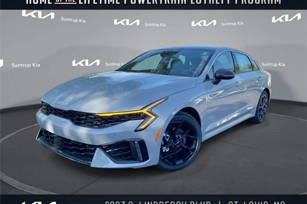 2026 Kia K5 GT-Line photo 1