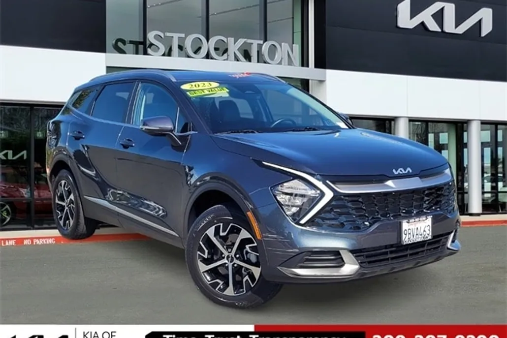 2023 Kia Sportage EX photo 1
