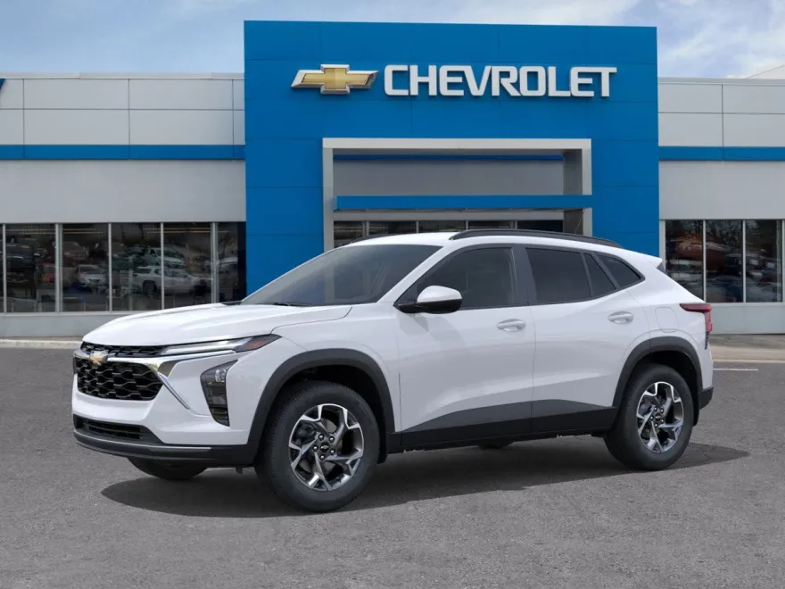 2026 Chevrolet Trax LT photo 1