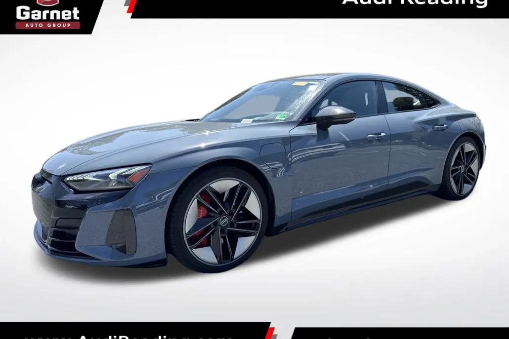 2022 Audi RS e-tron GT Base photo 1