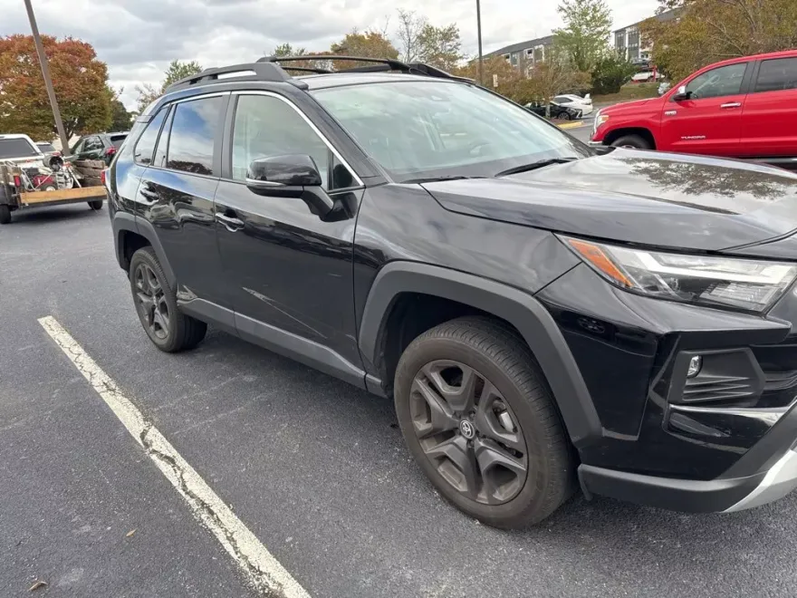 2022 Toyota RAV4 Adventure photo 1