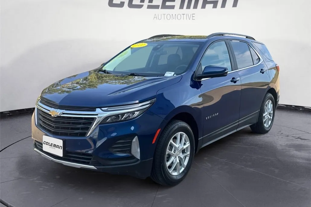 2022 Chevrolet Equinox LT photo 1