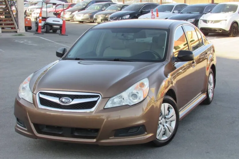 2011 Subaru Legacy 2.5i photo 1