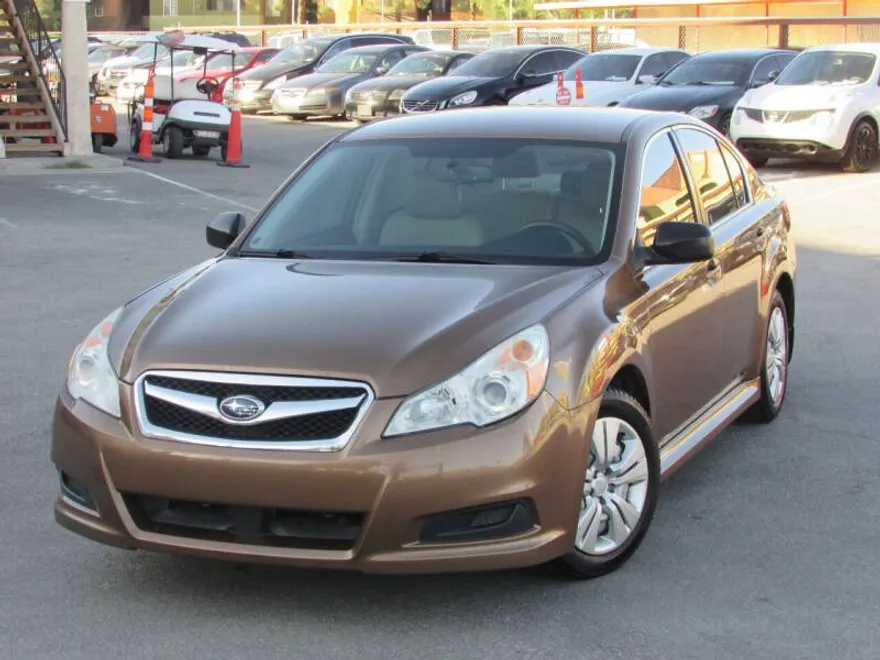 2011 Subaru Legacy 2.5i photo 1