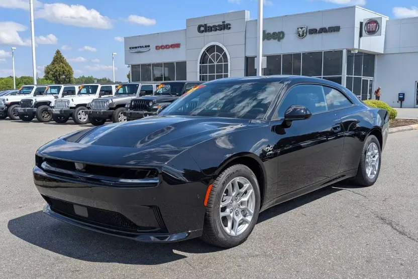 2025 Dodge Charger R/T photo 1