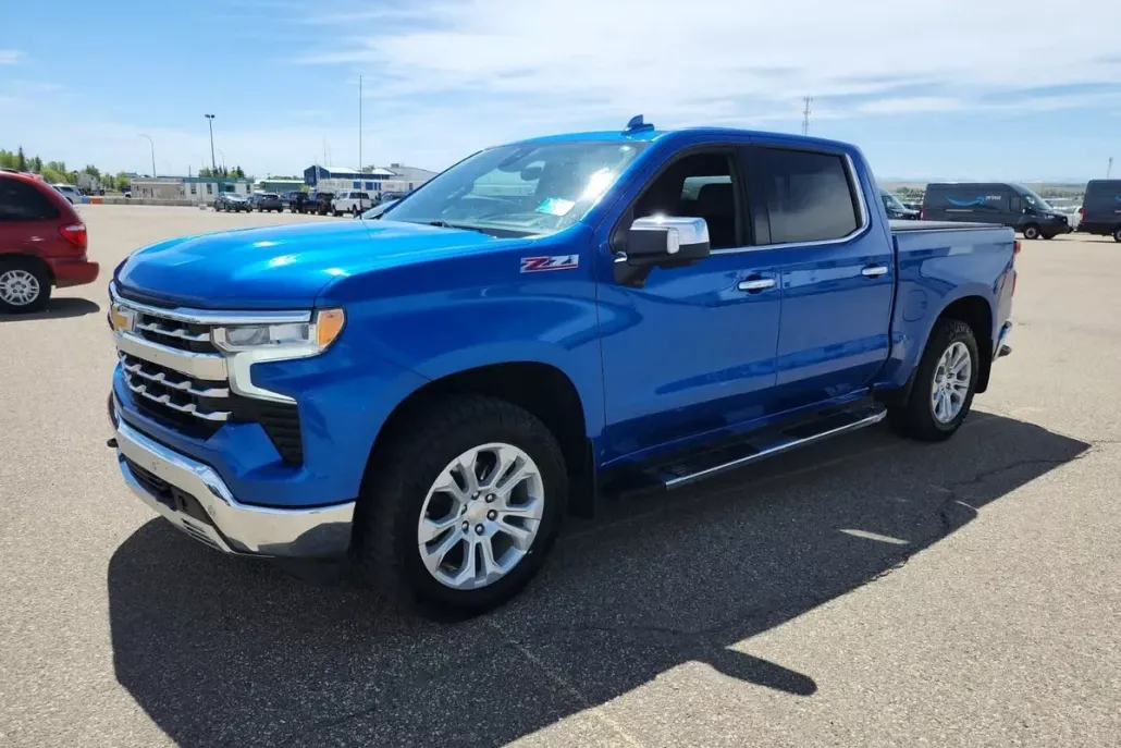 2022 Chevrolet Silverado 1500 LTZ photo 1