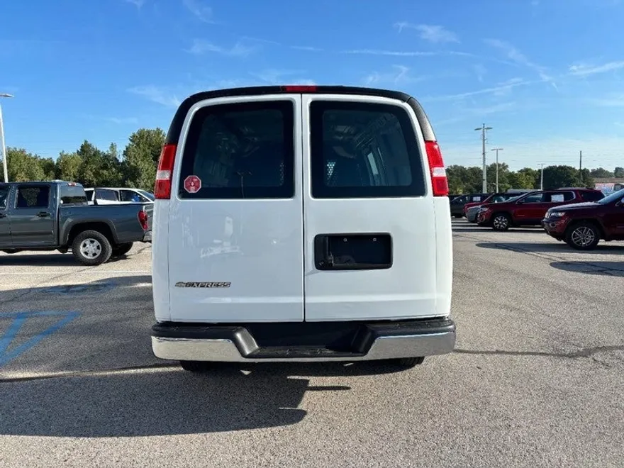 2024 Chevrolet Express 2500 Work Van Cargo photo 1