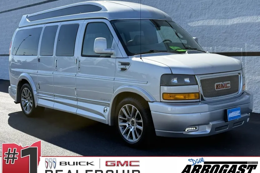 2020 Gmc Savana 2500 Cargo photo 1
