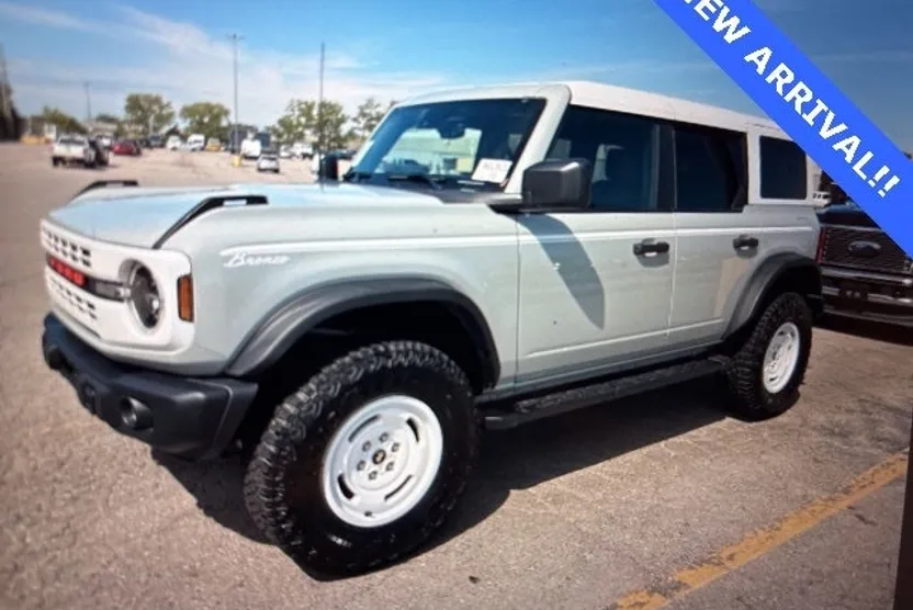 2023 Ford Bronco Heritage First Edition photo 1