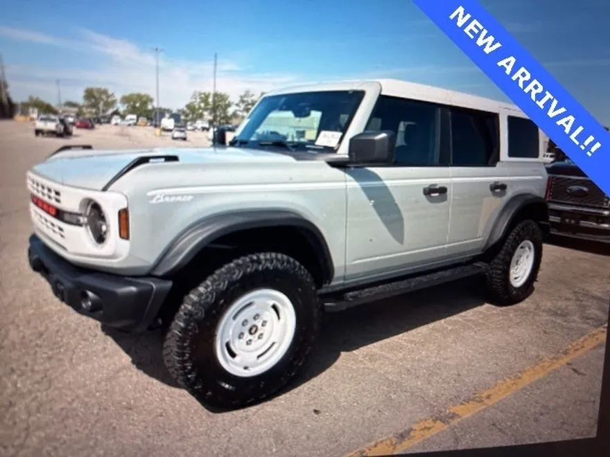 2023 Ford Bronco Heritage First Edition photo 1