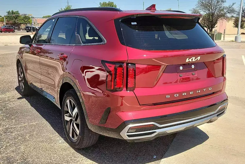 2022 Kia Sorento EX photo 1