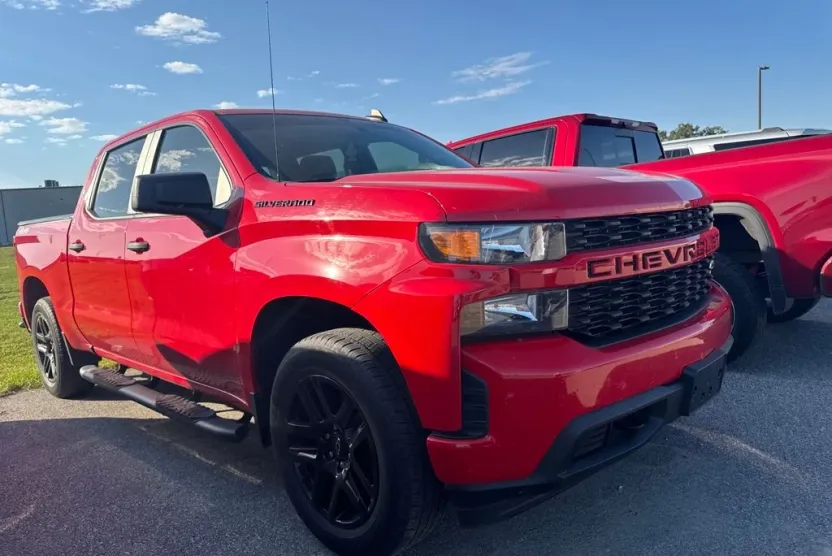2020 Chevrolet Silverado 1500 Custom photo 1