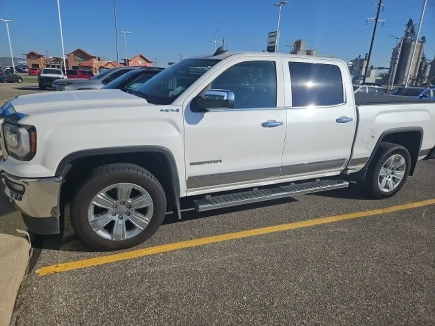 2018 Gmc Sierra 1500 SLT photo 1