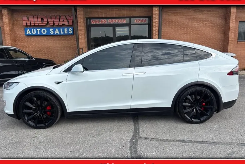 2018 Tesla Model X 75D photo 1