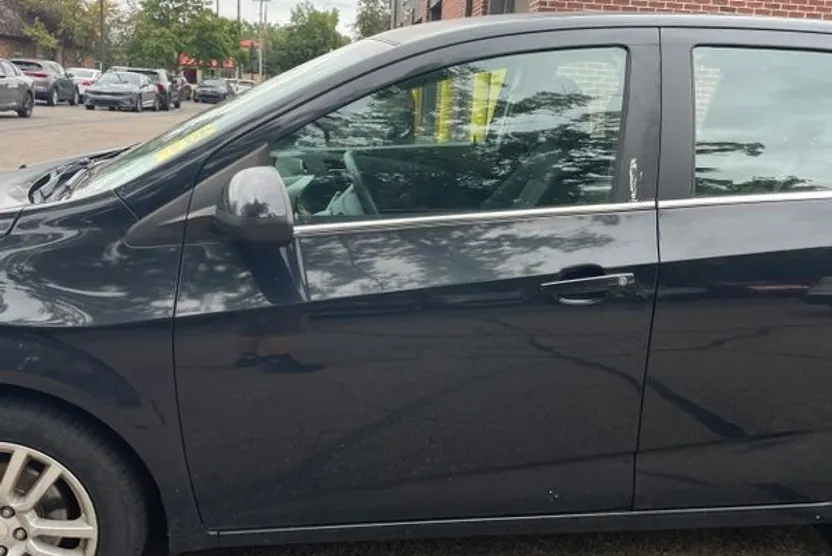 2013 Chevrolet Sonic LT photo 1