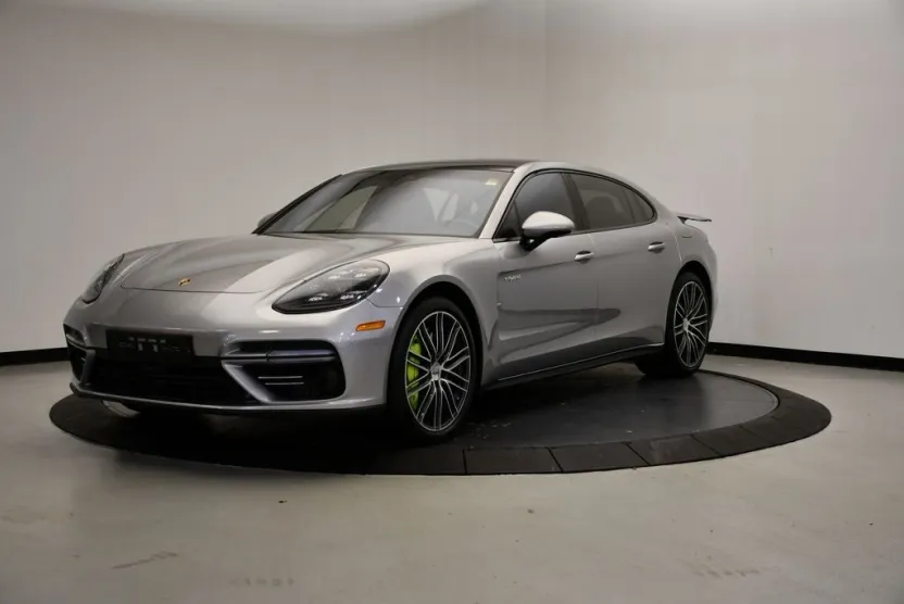 2018 Porsche Panamera Turbo S E-Hybrid Executive photo 1