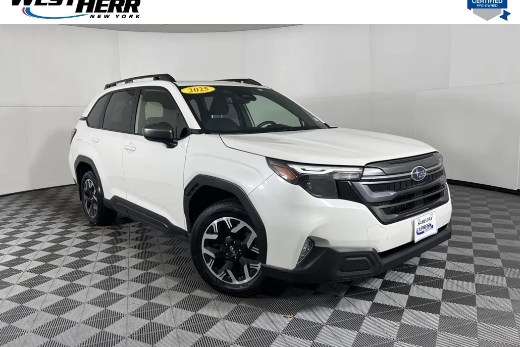 2025 Subaru Forester Premium Base photo 1