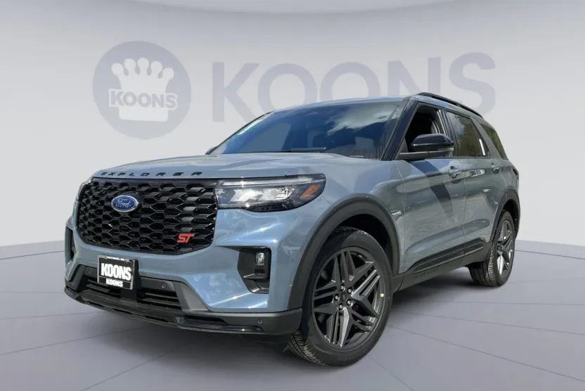 2025 Ford Explorer ST photo 1