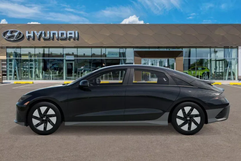 2025 Hyundai Ioniq 6 SE photo 1
