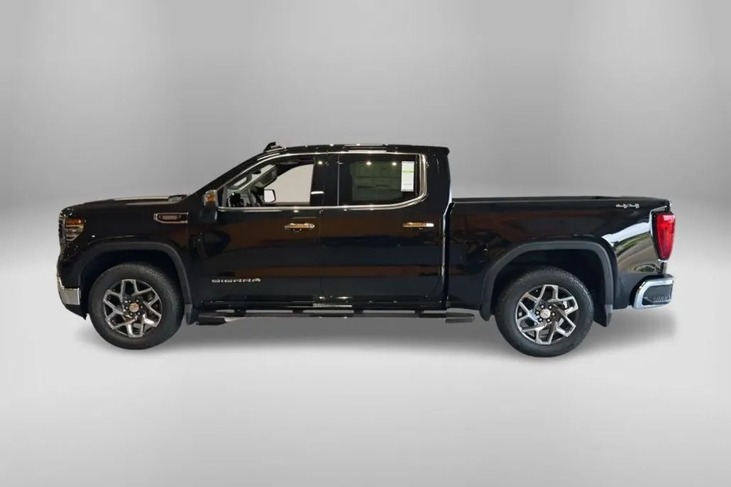 2026 Gmc Sierra 1500 SLT photo 1