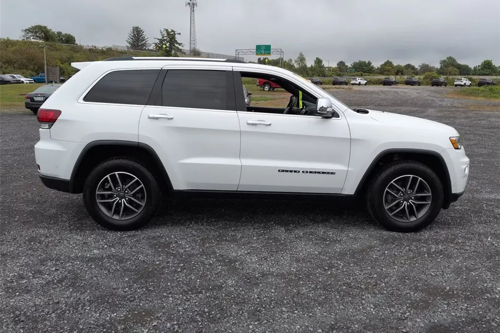 2020 Jeep Grand Cherokee Limited photo 1