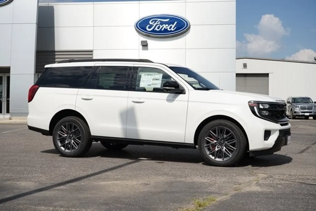 2025 Ford Expedition Platinum photo 1