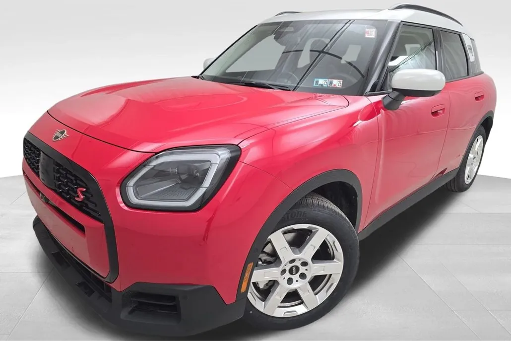 2025 Mini Countryman Base photo 1
