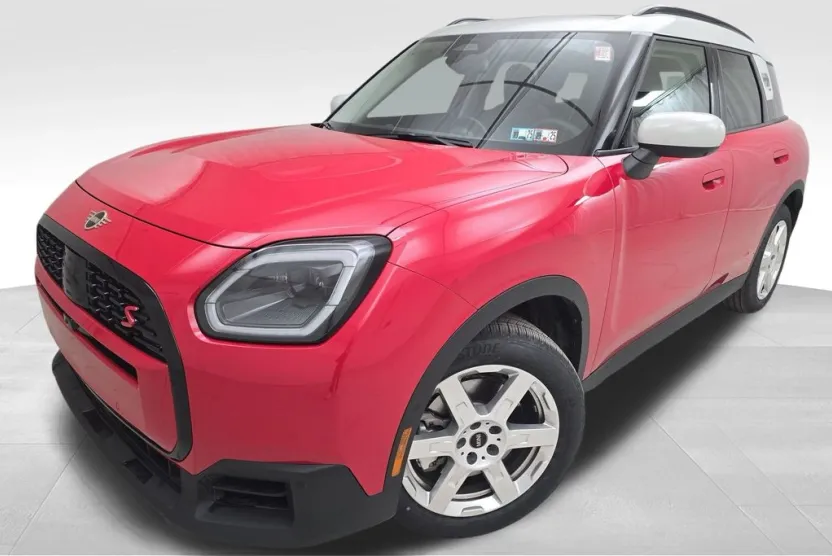 2025 Mini Countryman Base photo 1