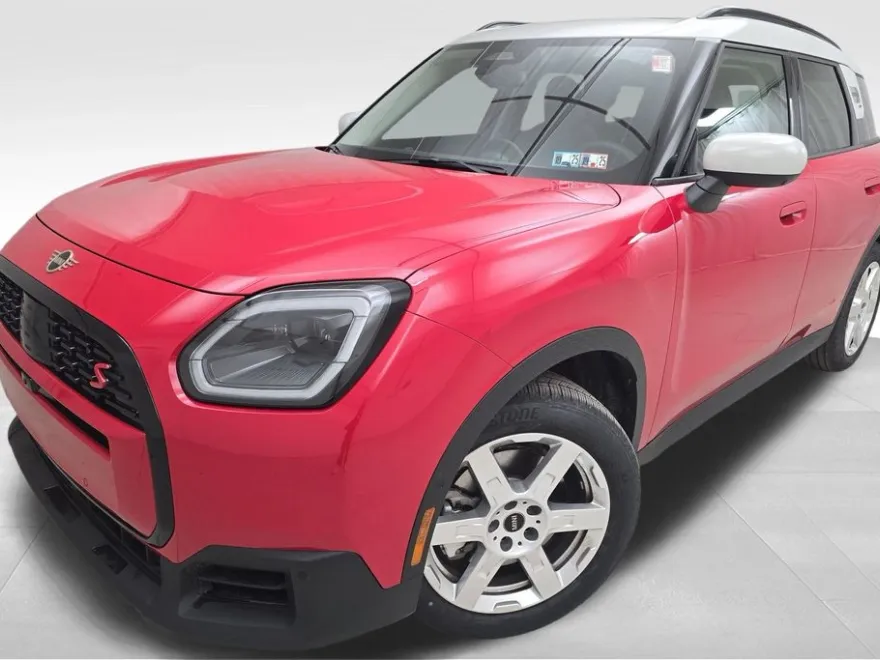 2025 Mini Countryman Base photo 1