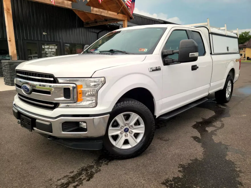 2019 Ford F-150 XLT photo 1