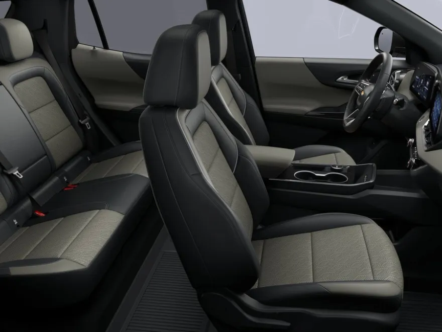 2026 Chevrolet Equinox LT photo 1