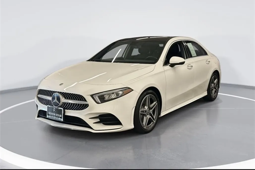 2022 Mercedes Benz A 220 4MATIC photo 1