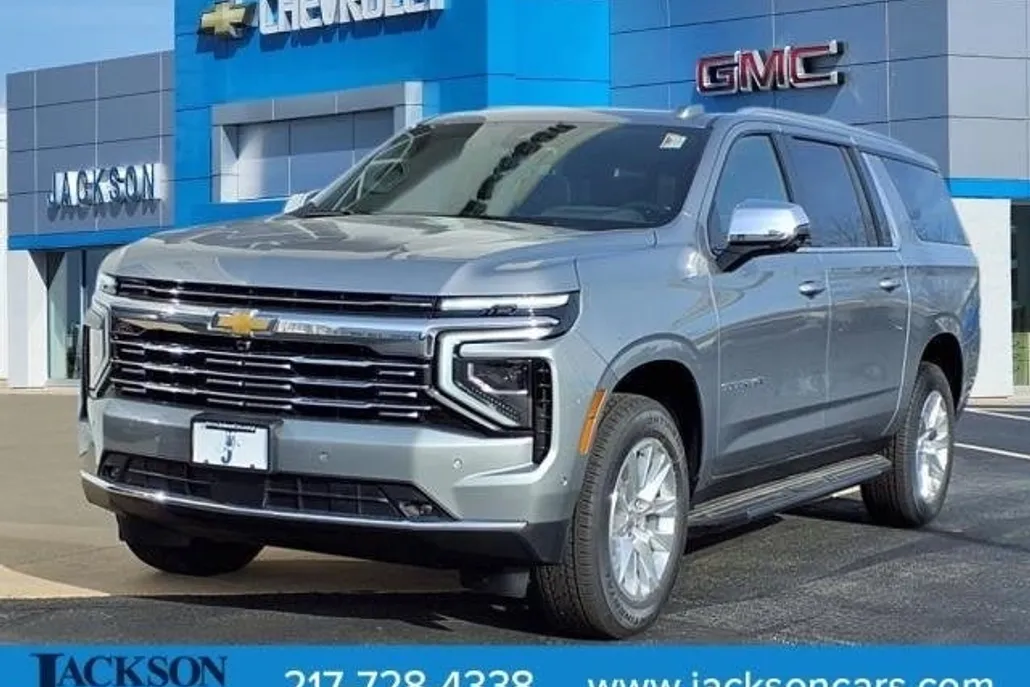 2025 Chevrolet Suburban Premier photo 1