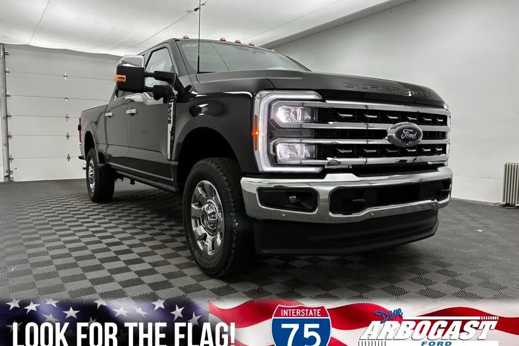 2026 Ford F-250 Lariat photo 1